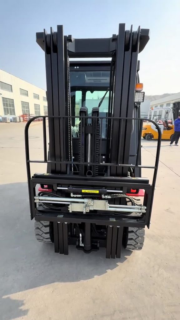 FY25-K Diesel Forklift — Operation 2