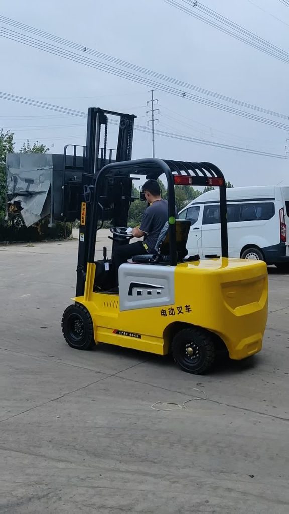 FY-10 Electric Forklift — Operation 1