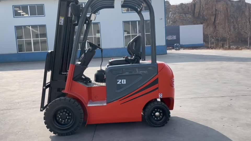 FY20-KII Diesel Forklift — Operation 1