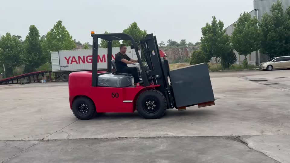 FY50-H Diesel Forklift — Operation 3